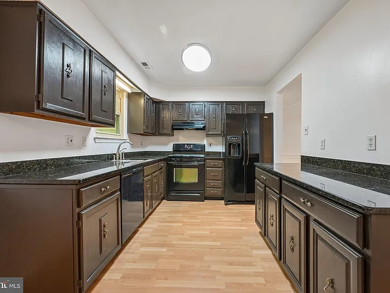19 Fawnhollow Ct — Photo 11