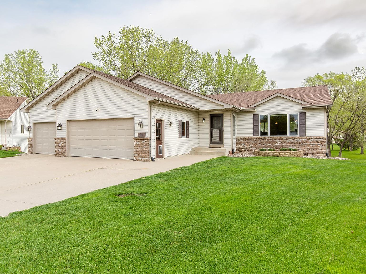 611 Timothy Ct, Shakopee, MN 55379 MLS 6413796 Zillow