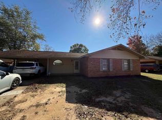 208 Pellimore Dr, Warner Robins, GA 31093