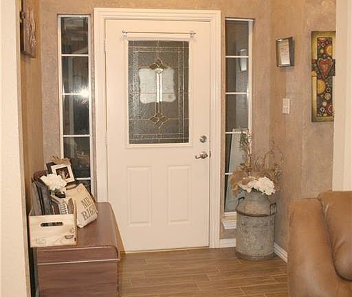 4th image of 612 Sandstone Ln