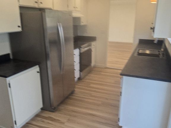 5th image of 1715 Holly Dr