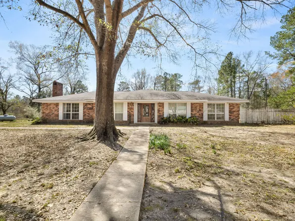 110 Koenck Ln, Leesville, LA 71446