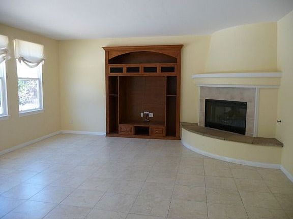 2nd image of 1164 Via Vera Cruz