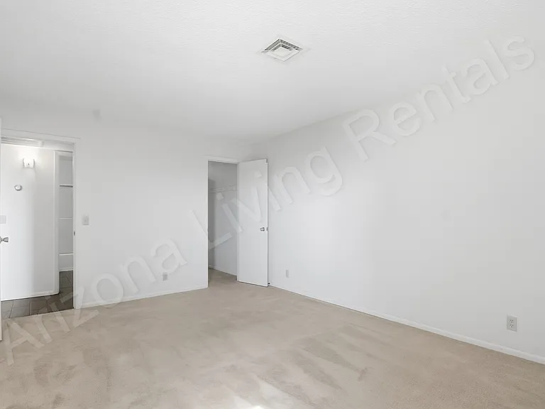 1720 Bahama Ave #B-6 — Photo 9
