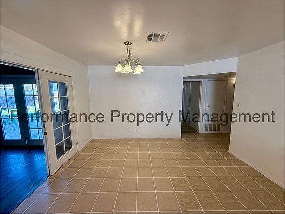 4th image of 3612 Harvard Dr