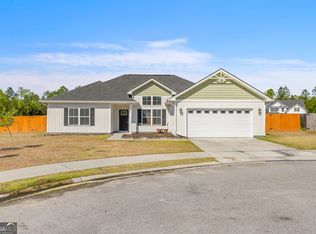 577 Rutledge Dr, Hinesville, GA 31313