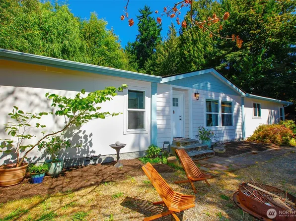 2990 NE Helm Street, Bremerton, WA 98310