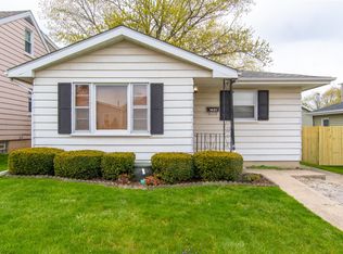 1421 Waverly Pl, Joliet, IL 60435