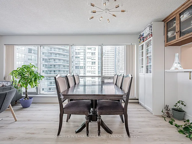 10 Yonge St #1012 — Photo 8
