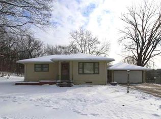 134 Amity Dr, Waterloo, IA 50701