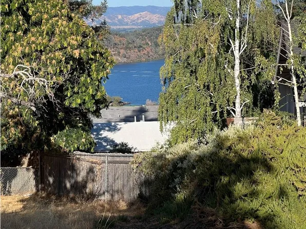 7190 Riviera Heights Ct, Kelseyville, CA 95451