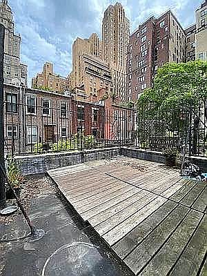 1st image of 19 W 70th St APT 3R