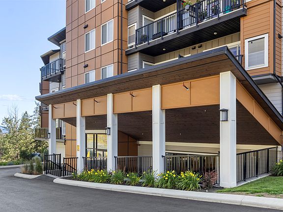 2nd image of 2046 Robson Pl #314