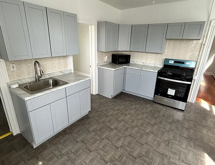 222 Inslee Pl #2 — Photo 1