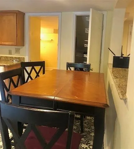1 bed, 1.0 bath, 850 sqft, $1,700 — Photo 4