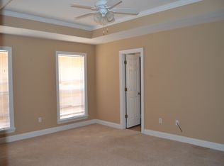 20 Dixie Landing Rd, Hattiesburg, MS 39401