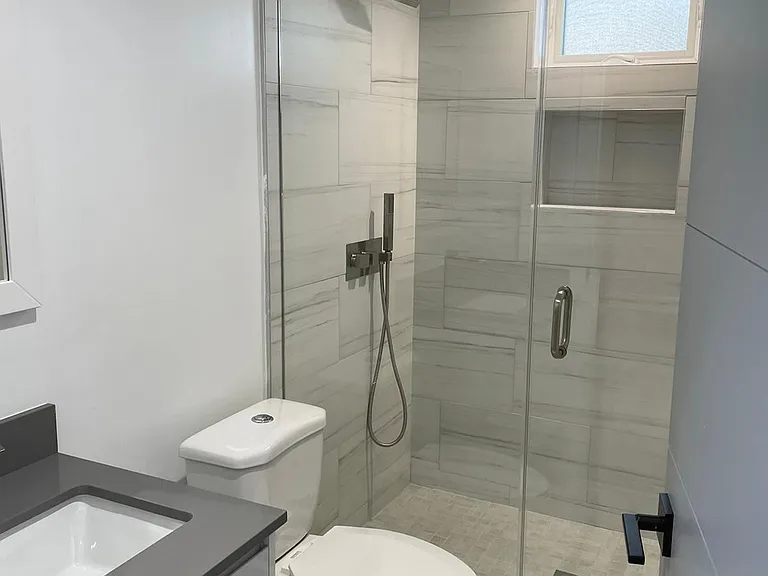 6345 Farmdale Ave #1/2 — Photo 7