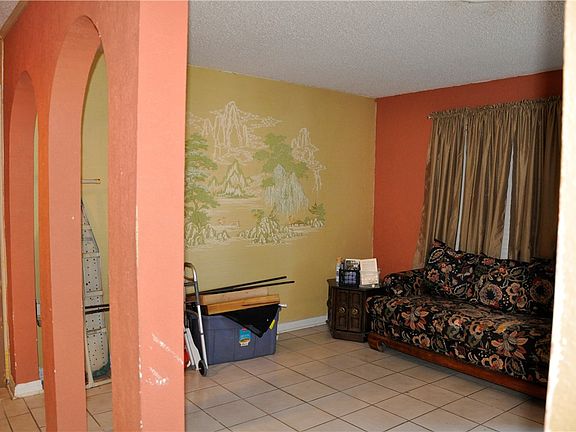 3rd image of 5841 Glen Arbor Dr