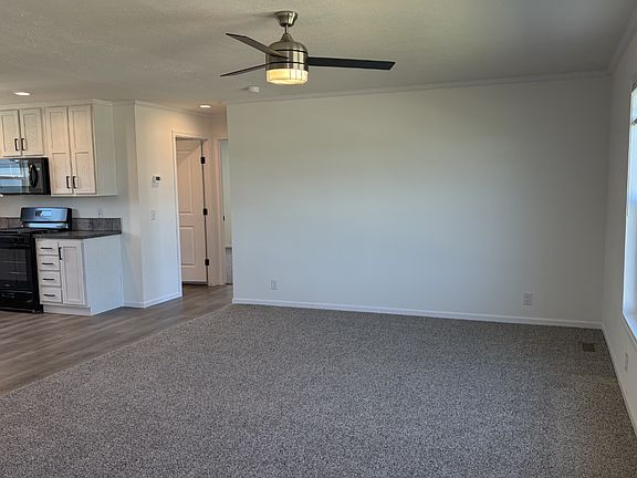 2nd image of 24212 Hemlock Cir #212
