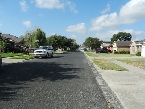 5th image of 7929 Fox Dr