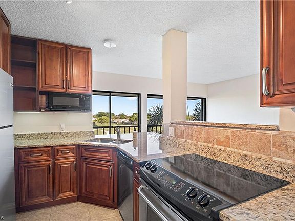 2nd image of 7410 Lake Breeze Dr APT 407