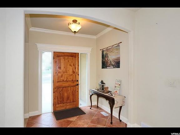 4th image of 8947 N Pine Hollow Dr