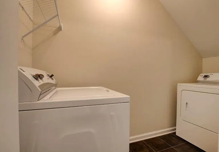1720A Thistlewood Dr — Photo 13