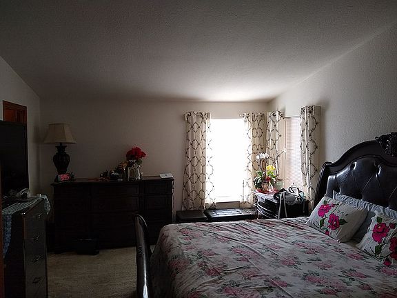 2nd image of 4815 Airway Dr NE Unit 188