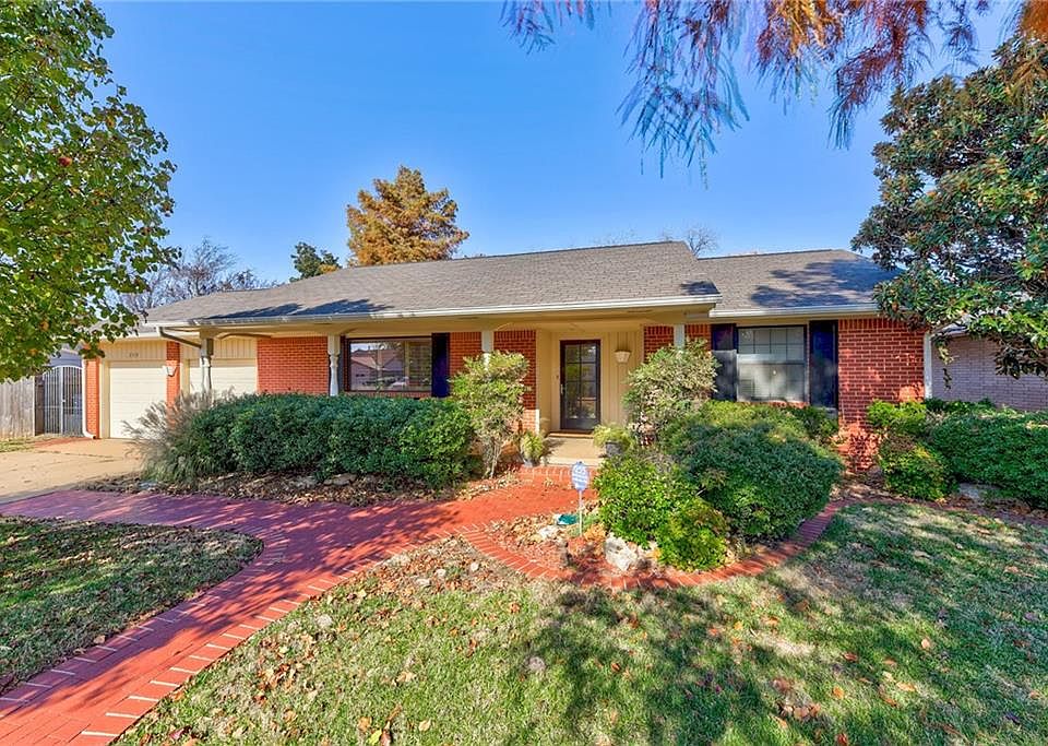 1st image of 2529 NW 115th Pl