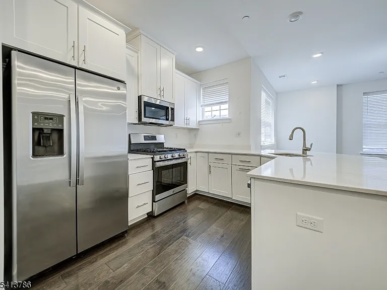 67 Veterans Way — Photo 10