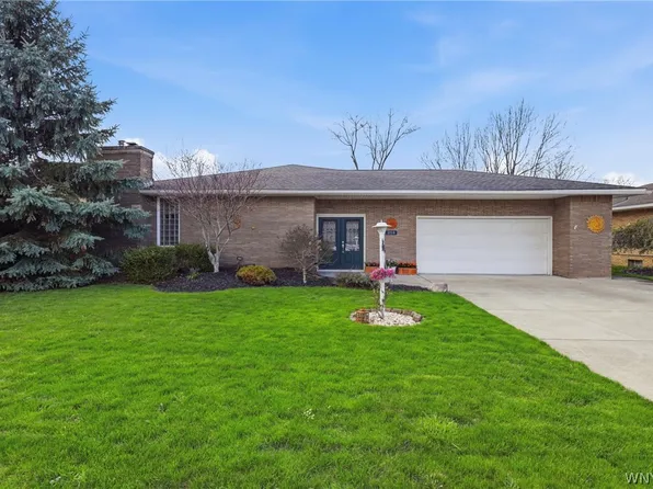 258 Fairways Blvd, Buffalo, NY 14221