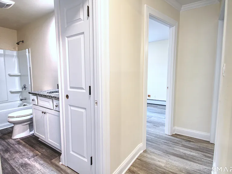 136 Hillside Ave — Photo 10