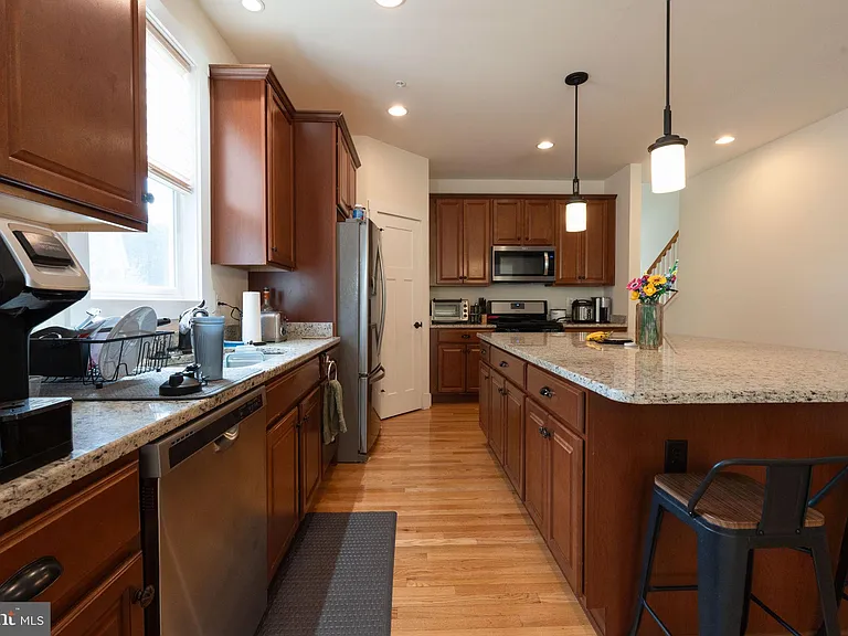 1113 Chevron Rd — Photo 10