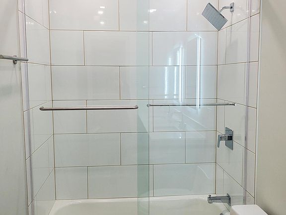 5th image of 1336 Winding Brook Cir #202