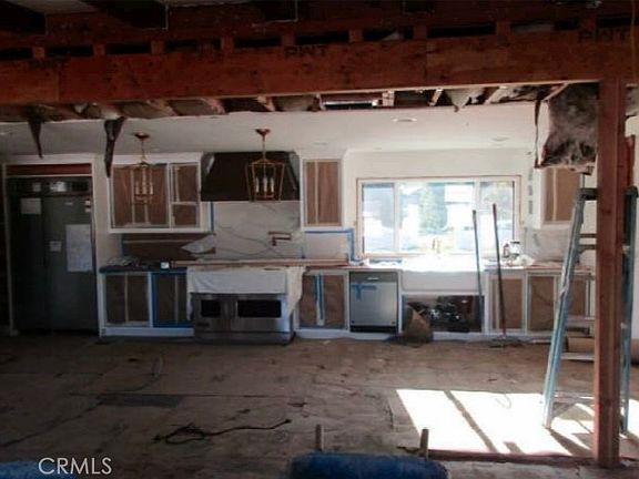 2nd image of 9312 Lasaine Ave