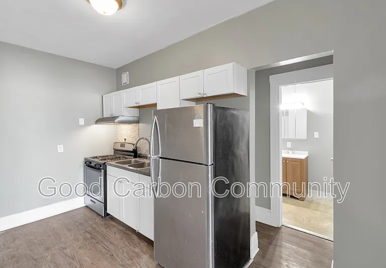 1073 Grant St #22 — Photo 3