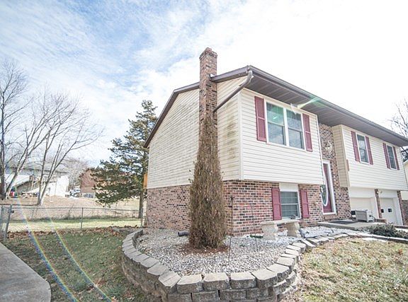 2nd image of 5513 Bradley Dr