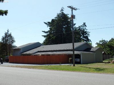 663 14th St, Port Orford, OR, 97465
