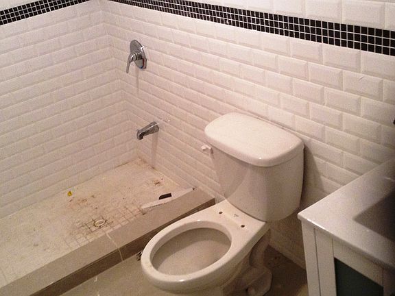 5th image of 1113 Quincy Ave