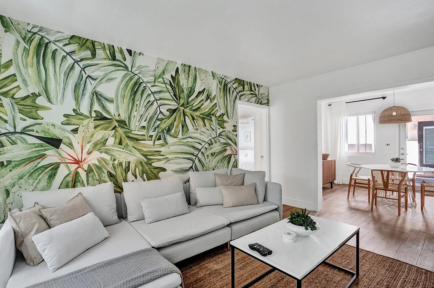 2 bed, 2.0 bath, 1097 sqft, $7,715 — Photo 1