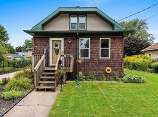 709 1st St, Menasha, WI 54952