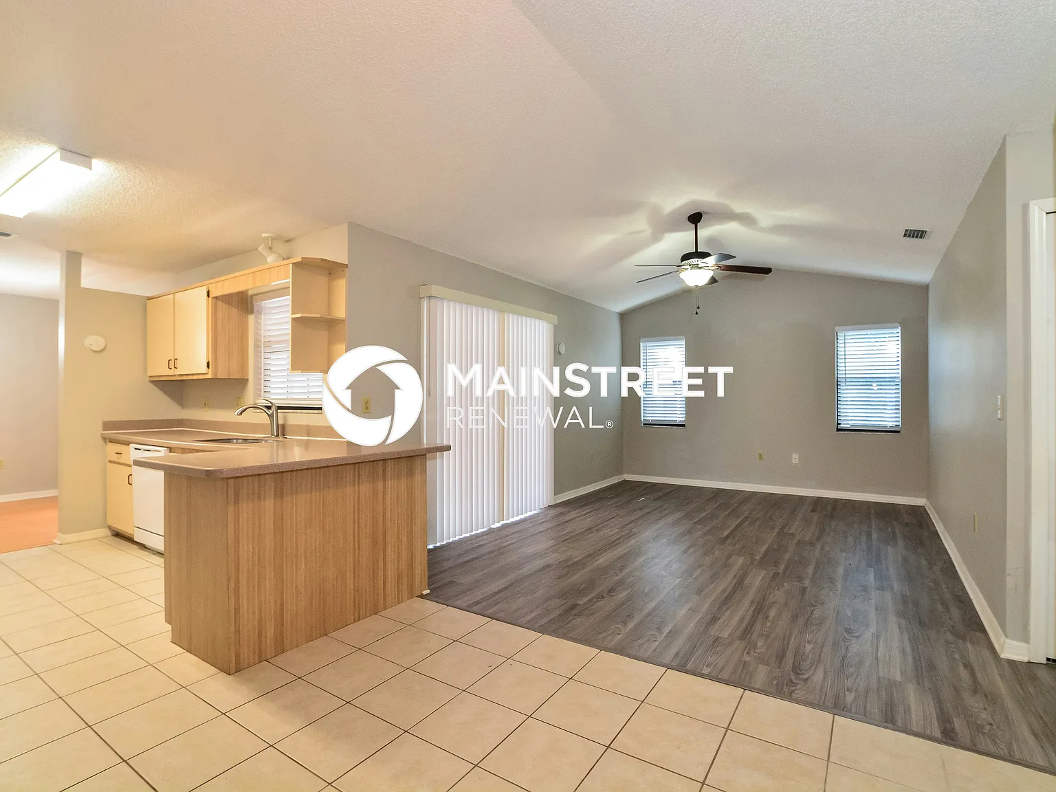 4755 Robert St — Photo 3