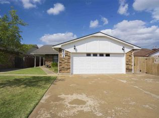 502 Shady Creek Dr, Woodward, OK 73801