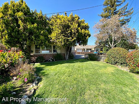 2nd image of 1120 Palm Ave