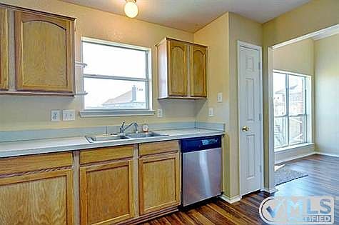3rd image of 10345 Chadbourne Dr