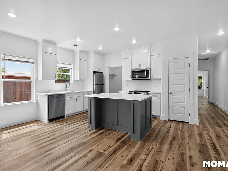 4408 Goddard Rd — Photo 4