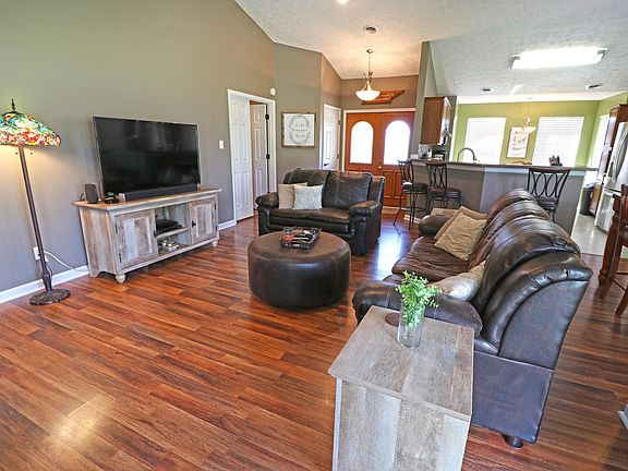 4th image of 6506 Graycroft Dr