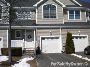96 Cove Ln, East Setauket, NY 11733