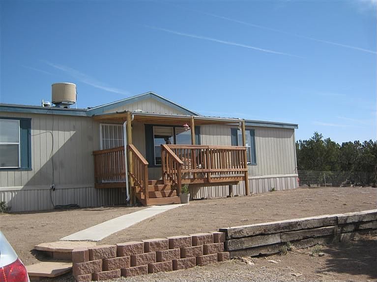 1st image of 40 High Vista Dr