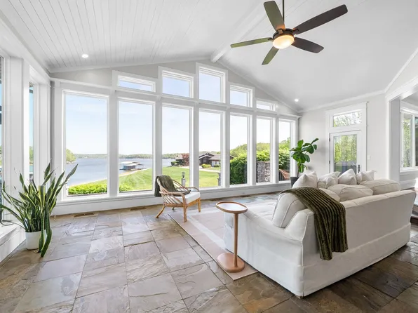 4568 Blue Springs Rd, Cadiz, KY 42211